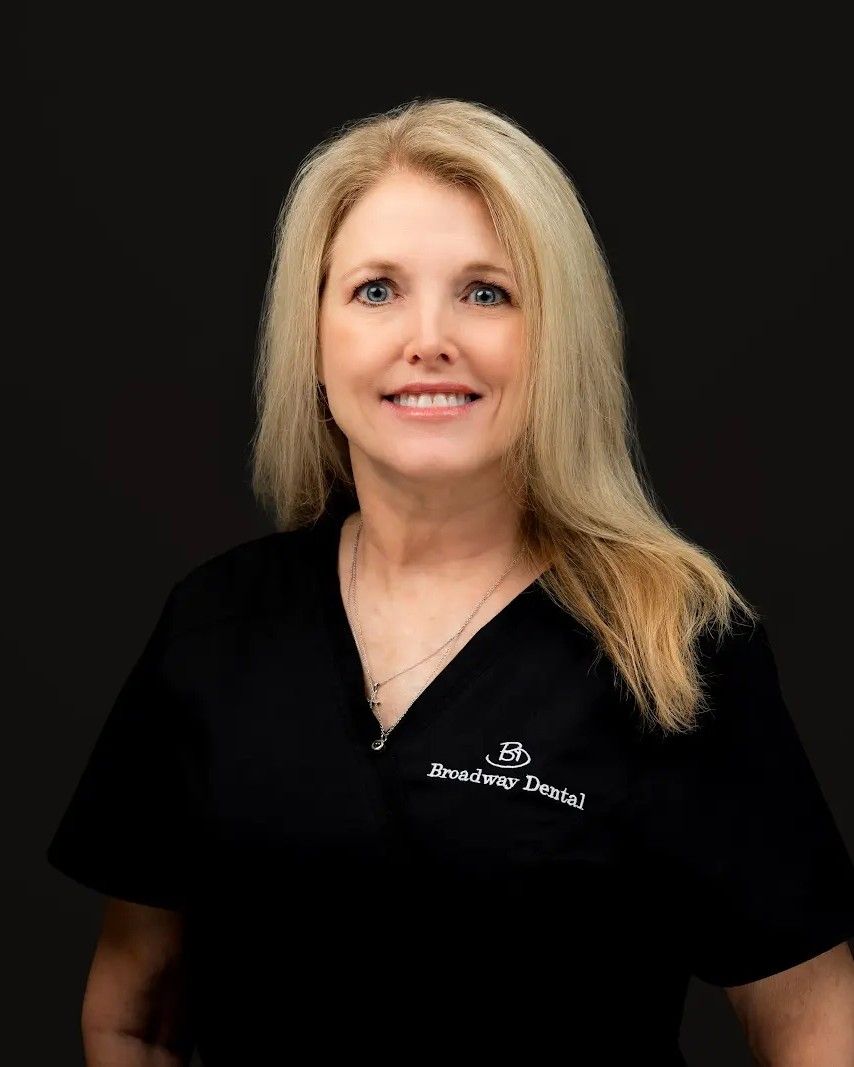 Wendy Broadway Dental